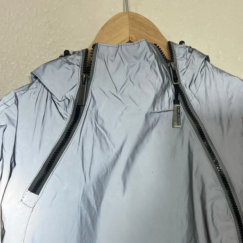 Members Only Space Suit Silver Reflective Pullover Windbreaker Hoodie Size M